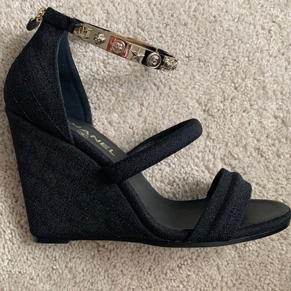Chanel Wedges with Metal Ankle Strap (size:40) - Picture 5 of 12